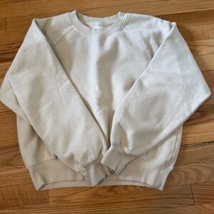 Aritzia Wilfred Free Sweatshirt